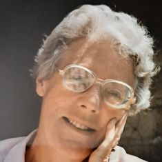 Pauline Wells