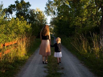Should children attend funerals?