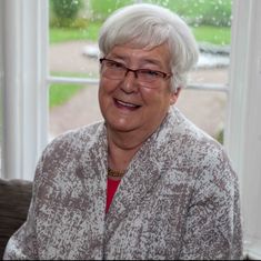 Phyl (Muriel) Morris
