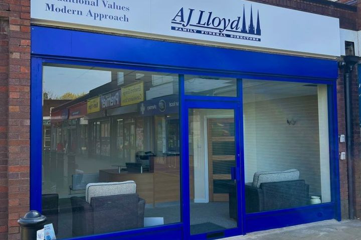 A J Lloyd Funeral Directors, Binley