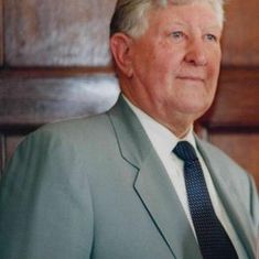 Roger Vowles