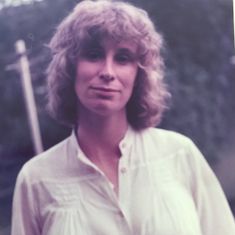 Elizabeth BARNES