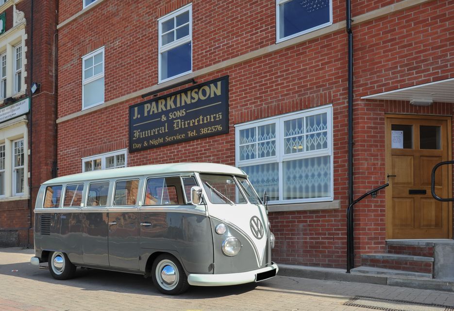 Canpervan Hearse