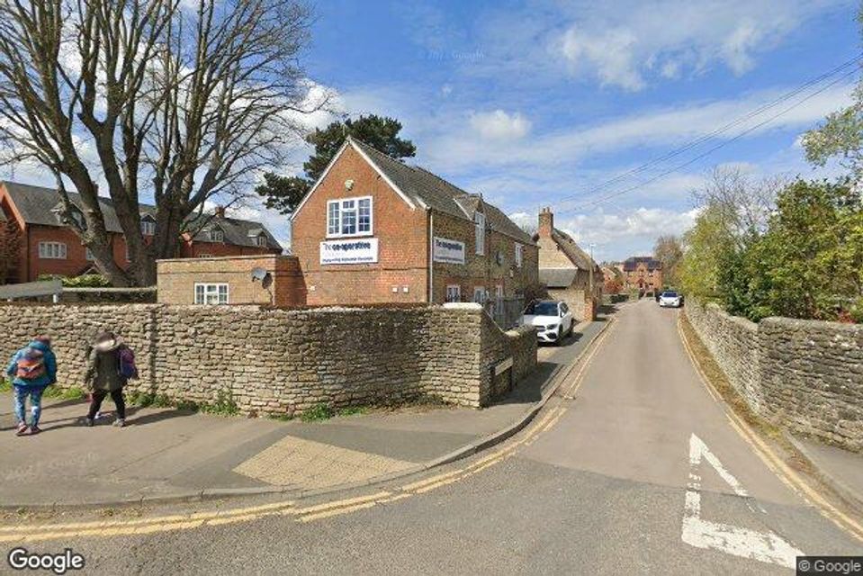 Central Co-op Funeral, Highworth