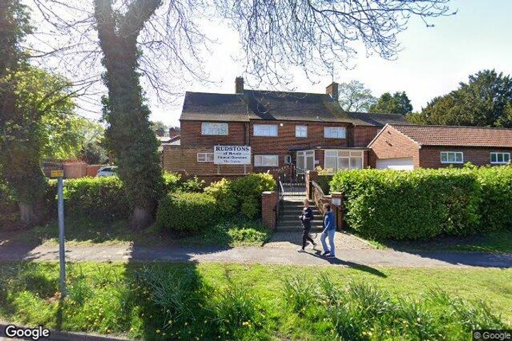 Rudstons Hessle