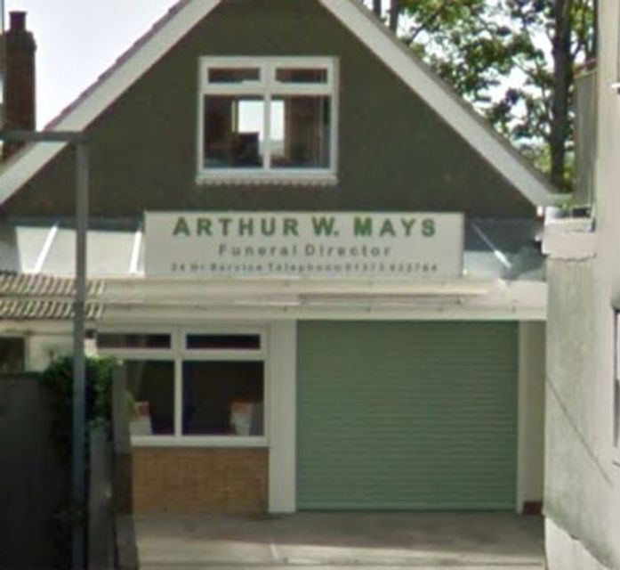 Arthur W Mays