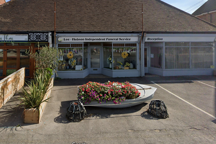 Lee-Hobson Funeral Service, Chichester