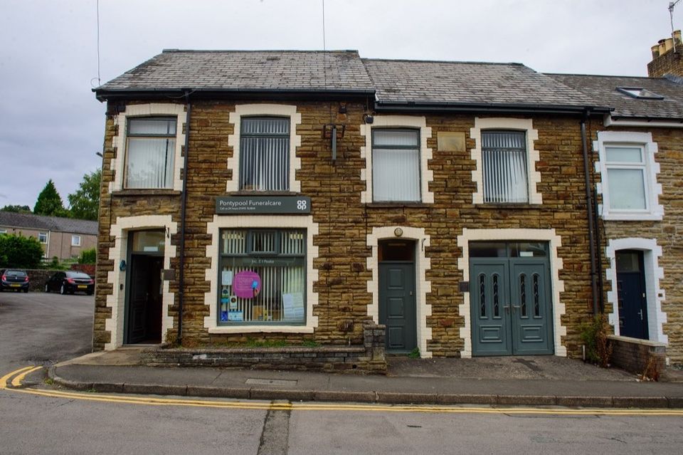 Pontypool Funeralcare (Inc. E. I. Peake), Pontnewynydd