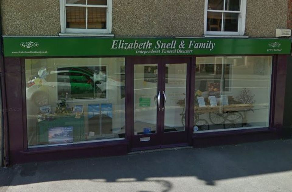 Elizabeth Snell & Family, Westbury