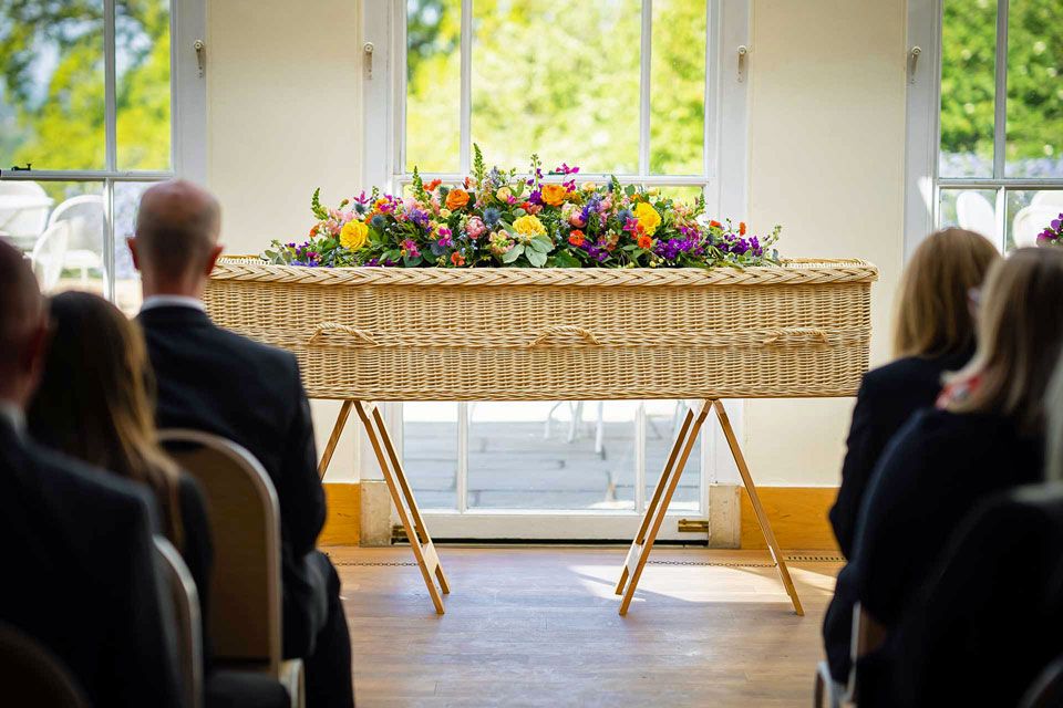 White Rose Modern Funerals, Twickenham, funeral director in London