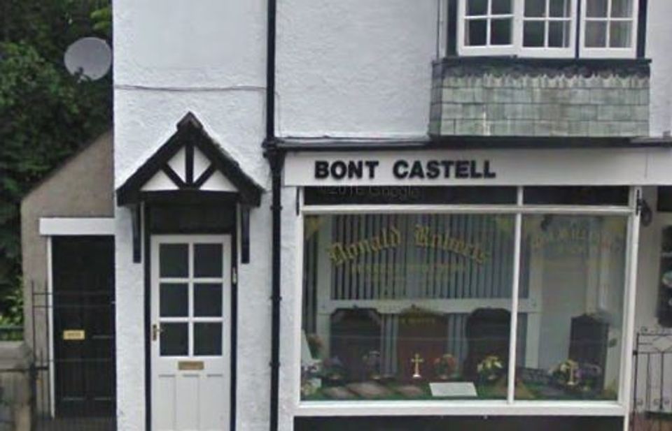 Donald Roberts Funeral Directors, Llanfairfechan