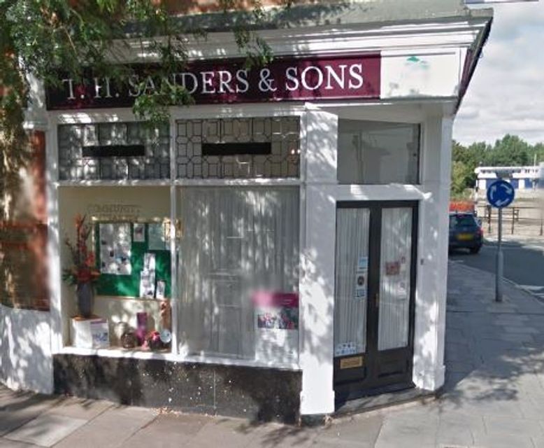T.H Sanders & Sons Ltd, Barnes
