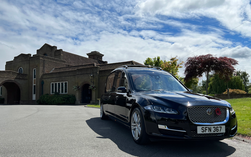 Southall Funeral Service, funeral director in London