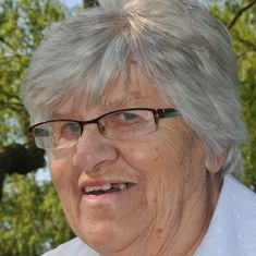 Dorothy Beryl Neaves