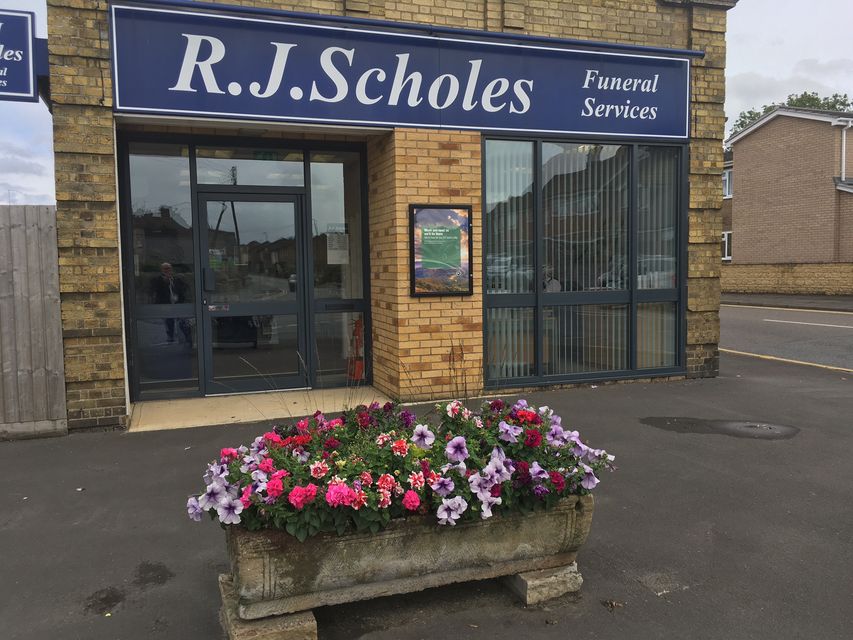 R J Scholes Funeral Service, Deeping St James