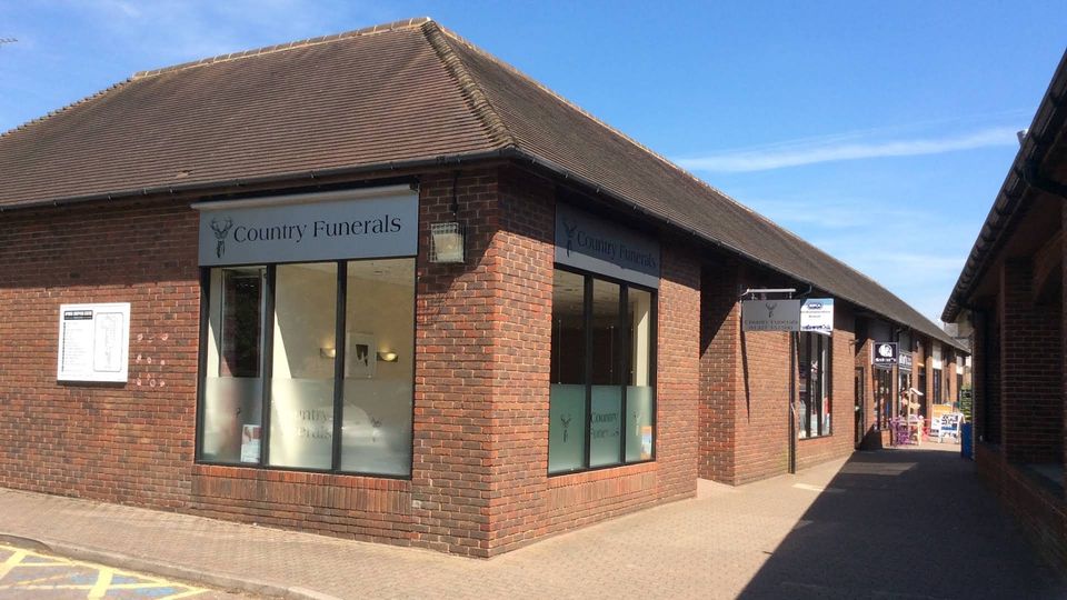 Country Funerals Towcester, funeral director in Northamptonshire