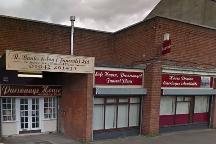 R Banks & Son (Funerals) Ltd, Leigh