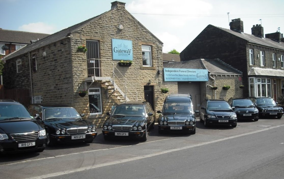 Gateway Funeral Services, Birkenshaw