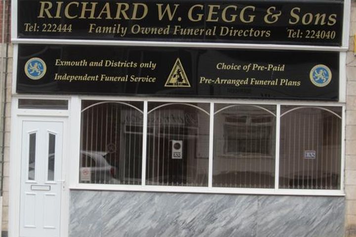 Richard W Gegg & Sons Family Owned Funeral Directors