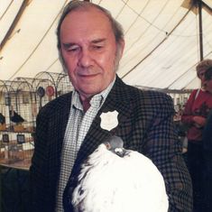 Howell Thomas