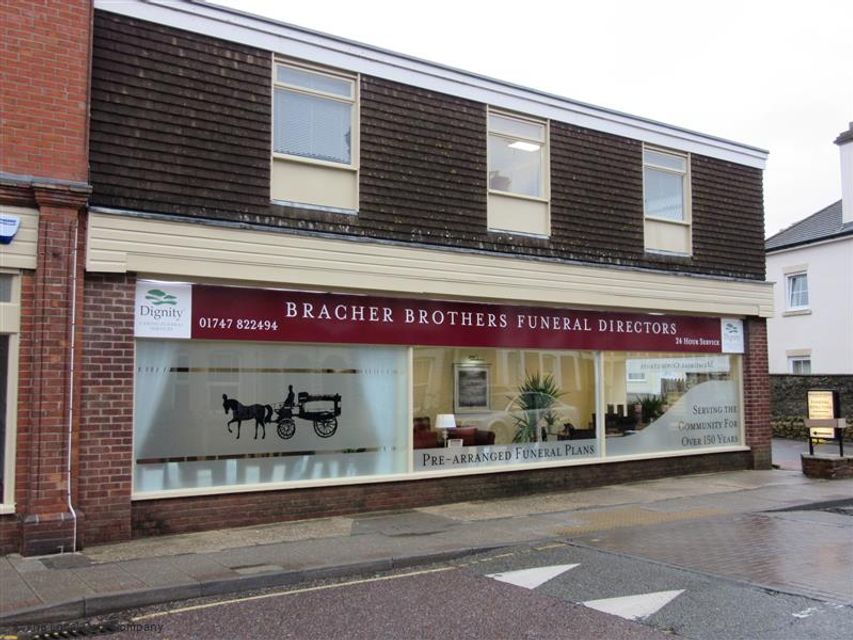 Bracher Brothers Funeral Directors, Gillingham