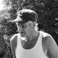 Vivian Charles Rowe