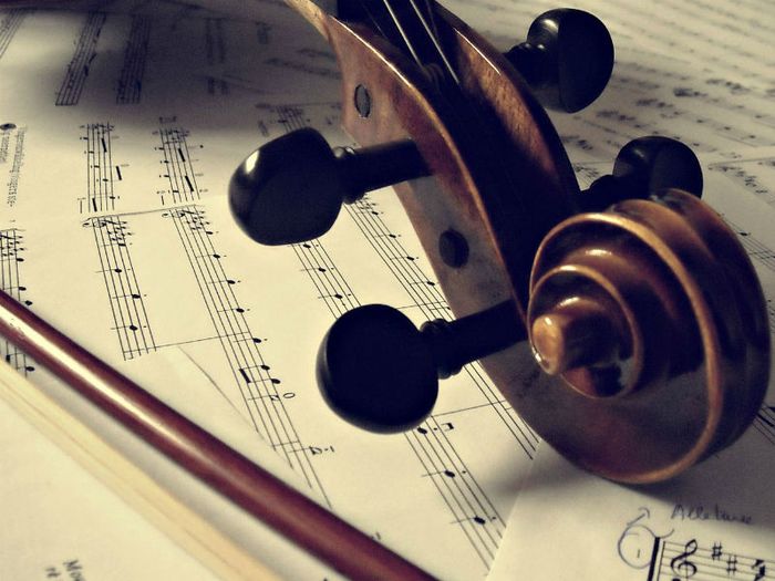 Violin and classical music for funerals