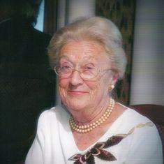 Lucy Holloway