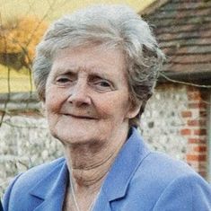 Christine Lyons