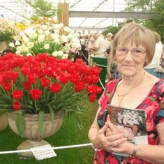 Margaret Richards 'Peggy'