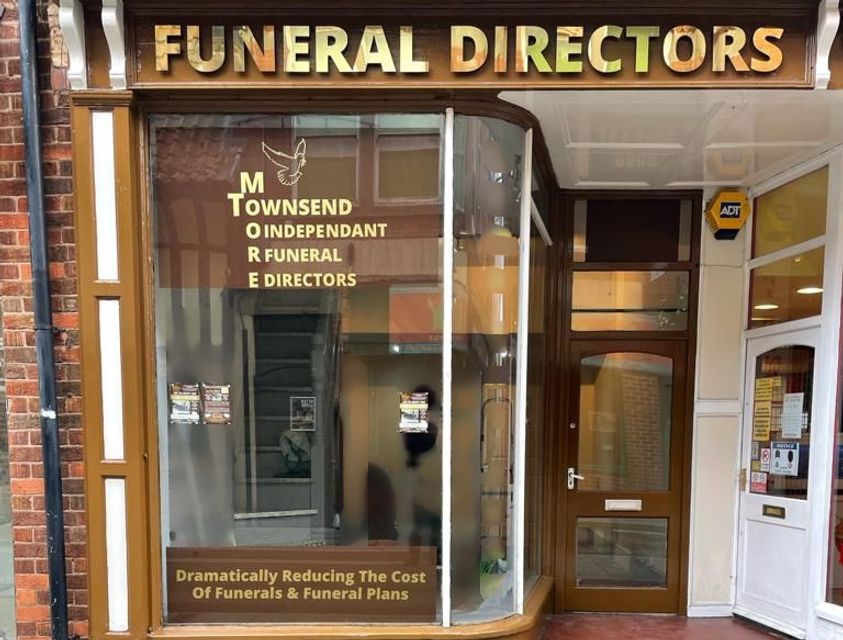 Townsend Moore Funeral Services, Newark