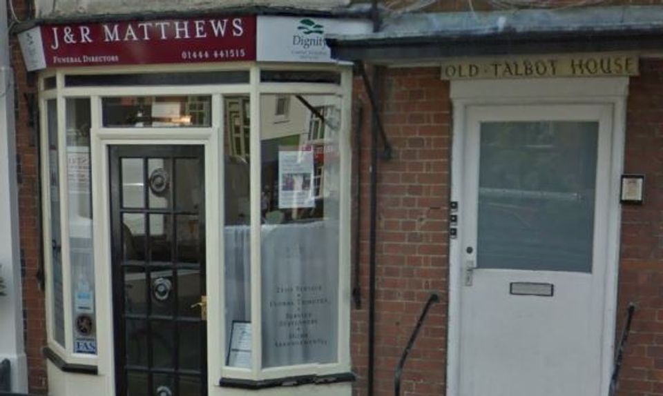 J & R Matthews Funeral Directors