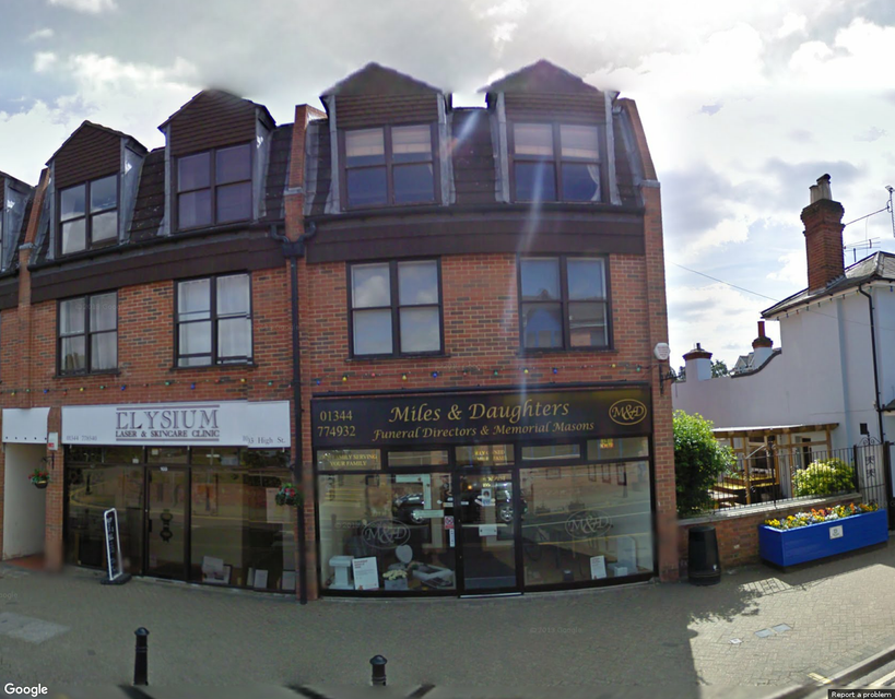 Miles & Daughters, Crowthorne