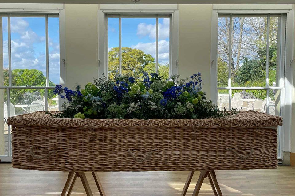 White Rose Modern Funerals, Twickenham, funeral director in London