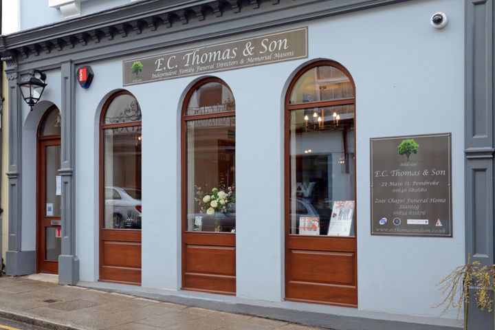 E C Thomas & Son Ltd, Pembroke