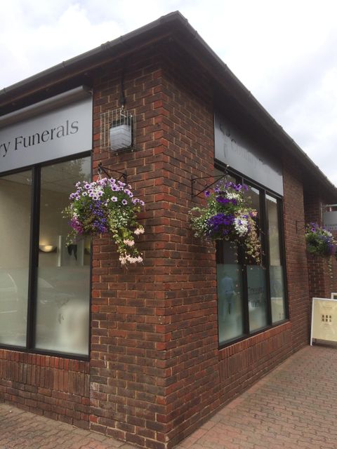 Country Funerals Towcester, funeral director in Northamptonshire