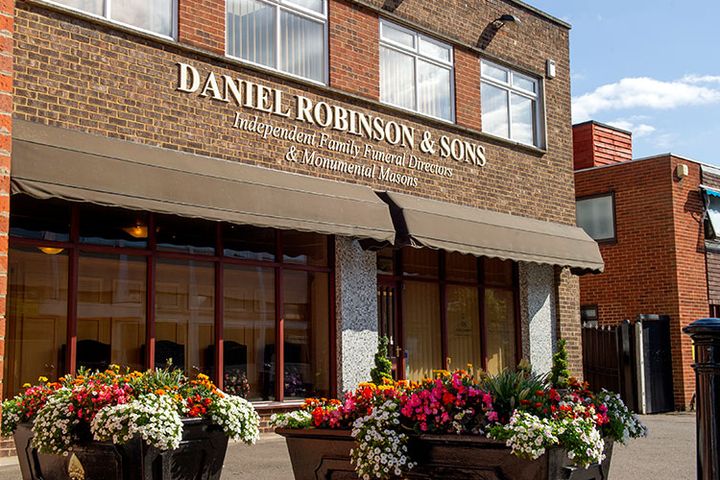Daniel Robinson & Sons Ltd