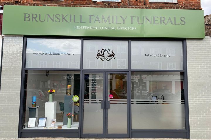 Brunskill Family Funerals, Chessington