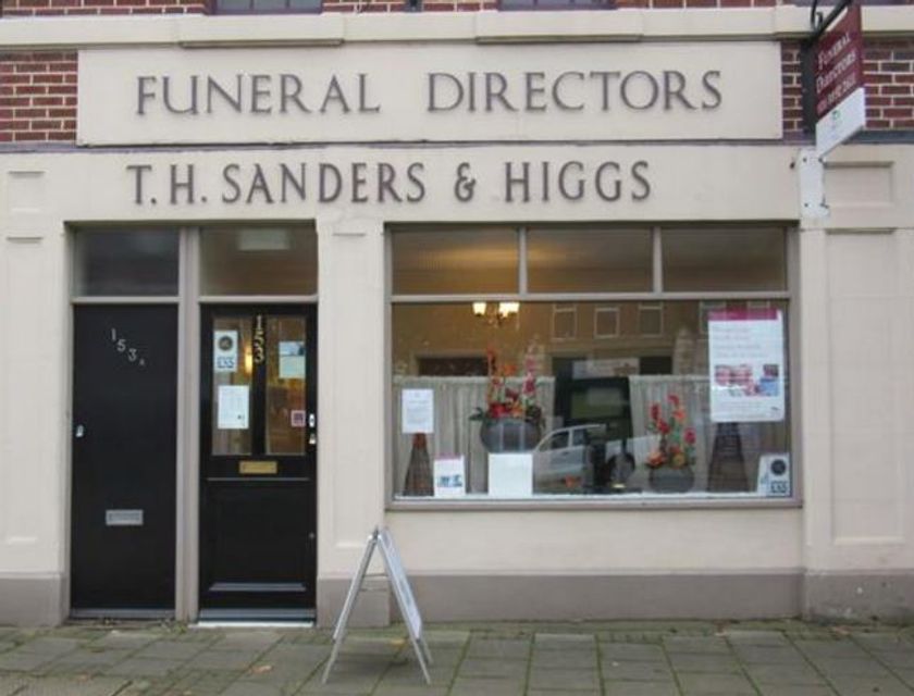 T H Sanders & Higgs Funeral Directors