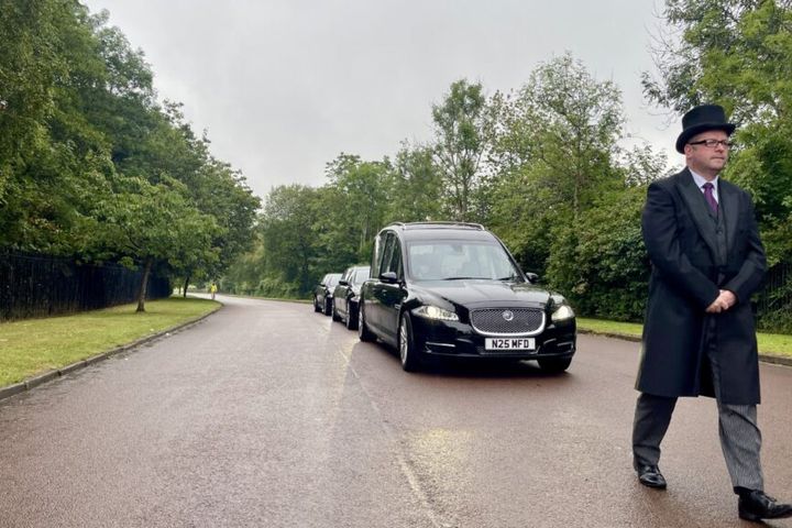 Allan Menzies Funeral Directors, Alexandra Parade
