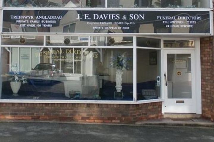 J.E Davies & Son Ltd, Holywell