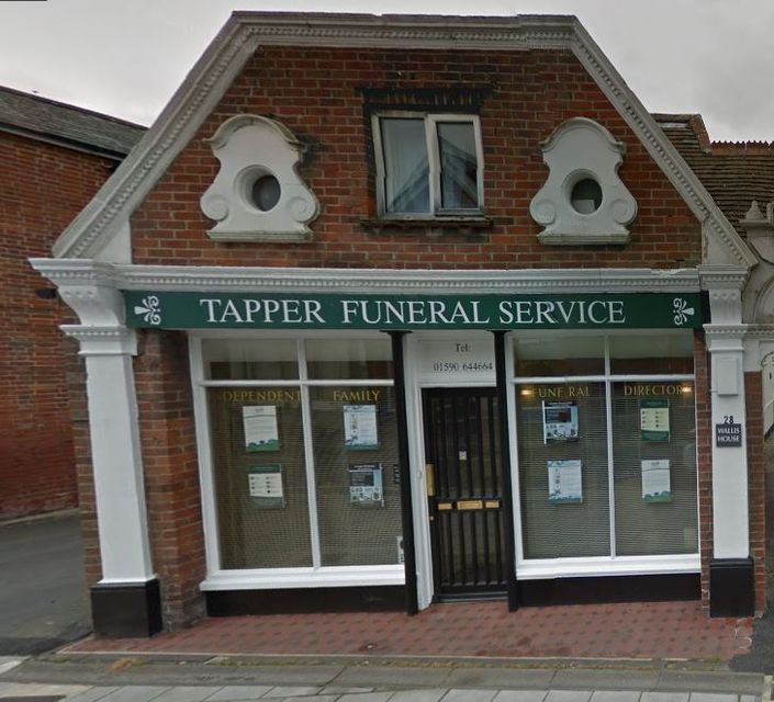 Tapper Funeral Service, Lymington