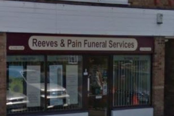 Reeves & Pain