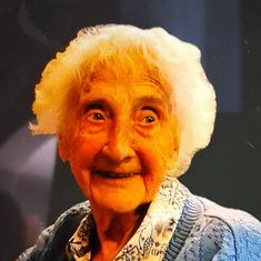 Pauline Lomax