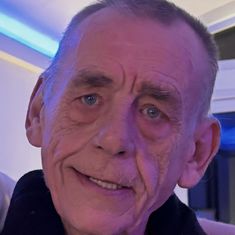 Ronald (Ronnie) George Howarth