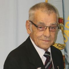 Ian Henderson Cairns