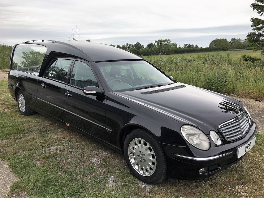 CM Walkers Funeral Services, Morley House, funeral director in Tyne and Wear