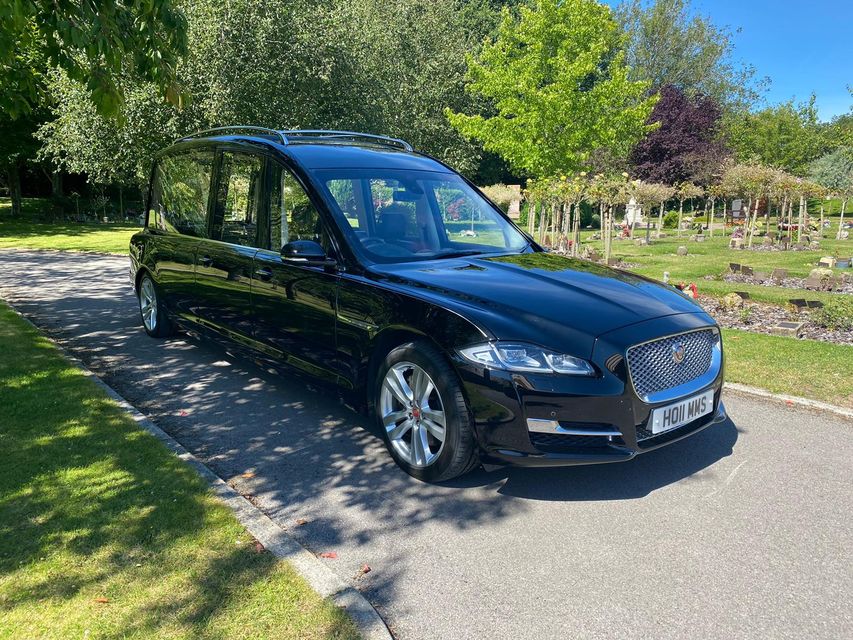 Holmes & Family, Staines-Upon-Thames, funeral director in Surrey
