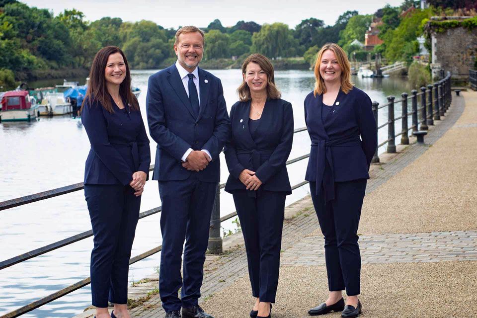 White Rose Modern Funerals, Twickenham, funeral director in London