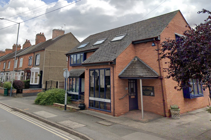 Wilf Smith & Son Funeral Directors, Bilton